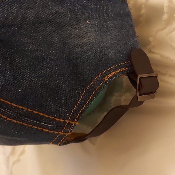 Hat - Picture 2 of 3